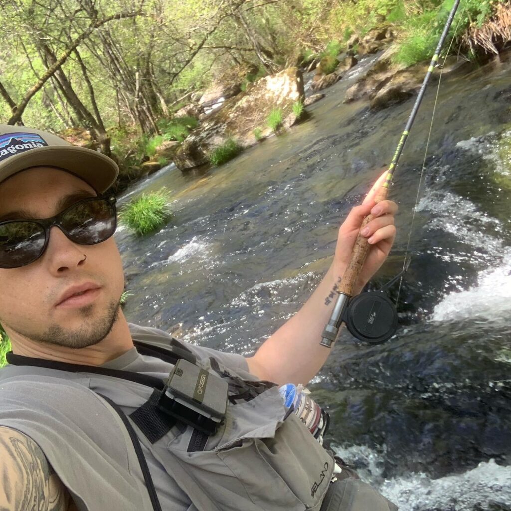 Alejandro Portela beim Fliegenfischen in Galizien